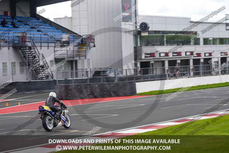 donington no limits trackday;donington park photographs;donington trackday photographs;no limits trackdays;peter wileman photography;trackday digital images;trackday photos